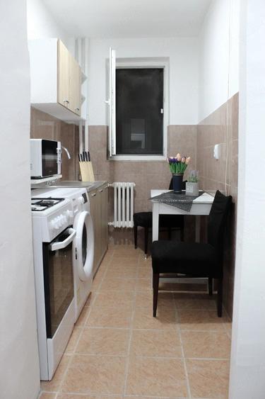 Apartament cu 2 camere, PET FRIENDLY, decomandat, zona Mircea Cel Batran - 1