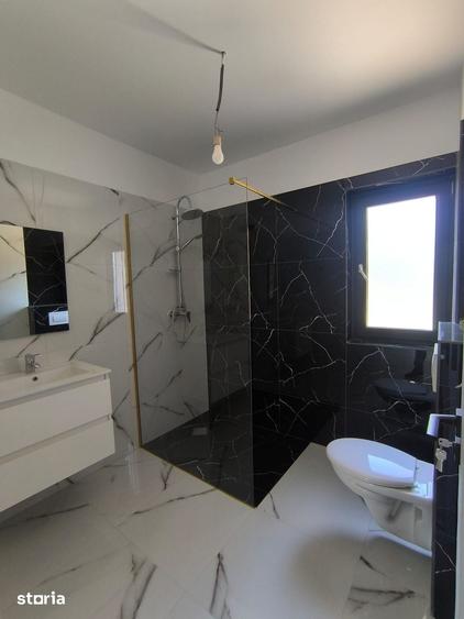 Casă cu 4 camere cu Teren 325 Mp în Valea Adâncă