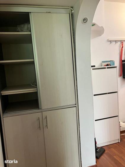 Apartament cu 3 camere decomandat în Tei