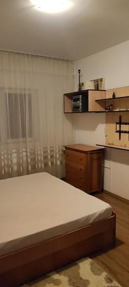 Apartament cu 2 camere decomandat în Roșu — fotografia 2