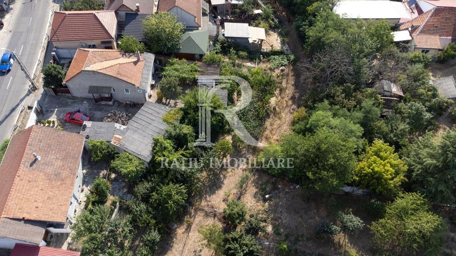 Casă individuală cu 3 camere cu Canalizare în Spitalul Județean