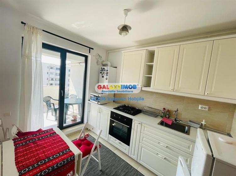 Apartament cu 3 camere semidecomandat, mobilat în Băneasa