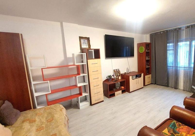 Apartament cu o camera, renovat in zona Tolstoi, mobilat si utilat complet - 2