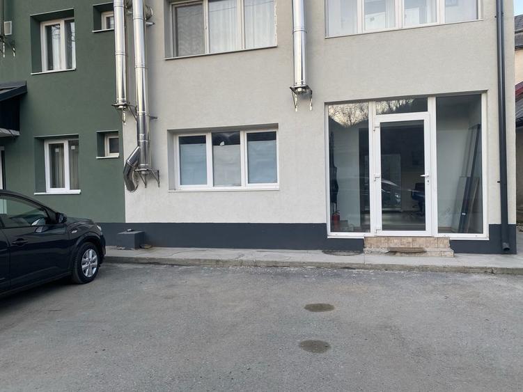 Spatiu comercial - 1