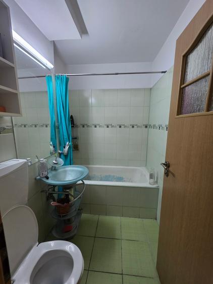 Baba Novac, 10 minute metrou, pe Gheorghe Petrascu, scoala de muzica, - 2