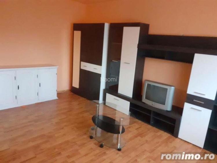 Garsoniera de inchiriat Rosseti