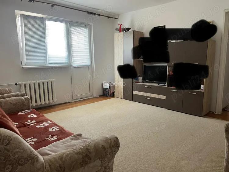 Vand apartament 2camaere,semidecomandat ,55 mp ,conf 1.