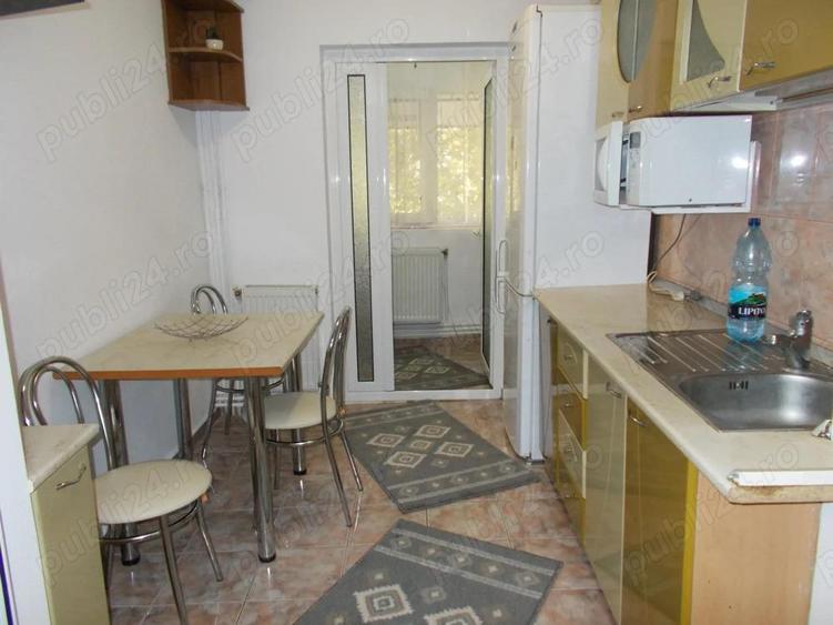 Inchiriere 2 cam. cf..1 dec., et.1 din 4, sup.49.mp. mobilat si utilat, Bld. Dorobantilor-Scolilor . - 14