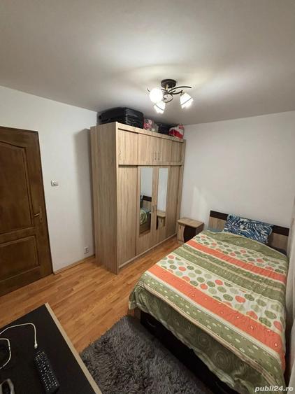 propretar vand apartament 3 camere decomandat Str Amaradia ( pedagogic) - 1