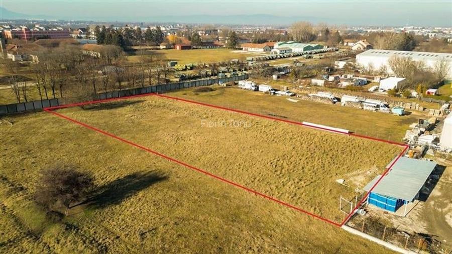 Teren intravilan, pe 3.500 mp, pozitie apreciabila, Grivitei, Brasov
