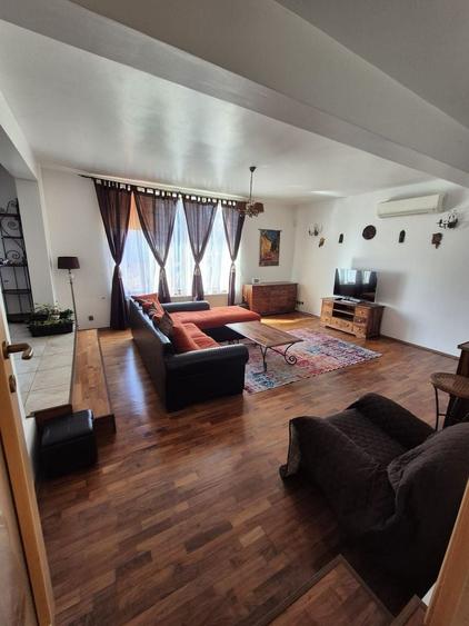 Vilă 4 camere Iancu Nicolae: Grădină proprie 500 mp, garaj și terasă - 1