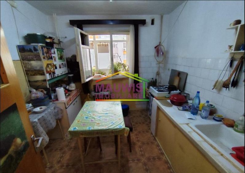 Vand apartament cu 3 camere in zona Bârcă – Rahova. - 5