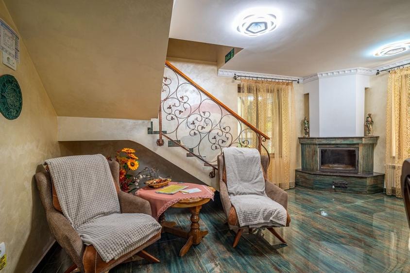 Vila moderna cu 2 corpuri in Busteni | Ideala pentru turism - 4