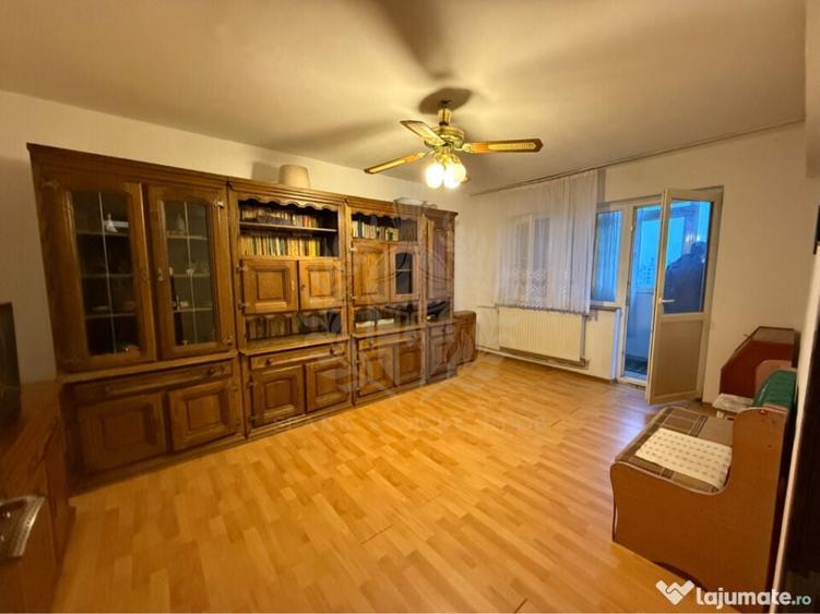 // 2 CAMERE// BULEVARDUL REPUBLICII// - 1