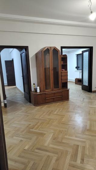Mosilor Apartament spațios cu 4 camere, 106mp, Renovat, Centrala, 2 bai - 2