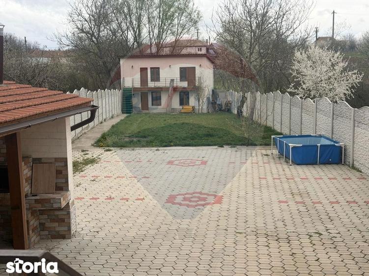 Casa + anexa cu terasa ?i gratar 750 mp teren, Pricaz - 2