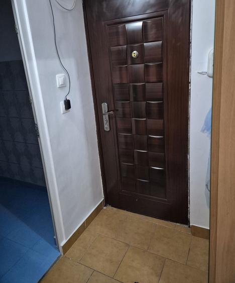 Garsoniera parter 37 mp - 2