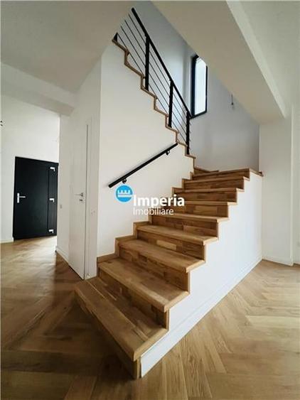 Persoana fizica de vanzare doua VILE DE LUX cu vedere la lac CORBEANCA - 5