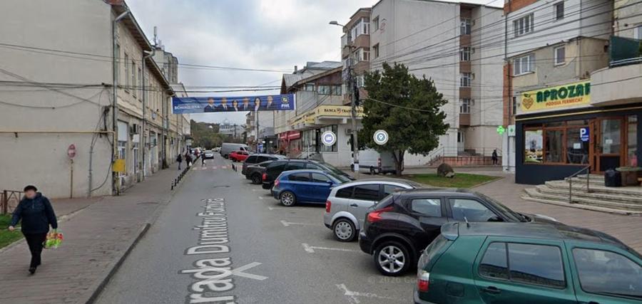 Apartament 2 camere in centrul Dorohoiului - 1