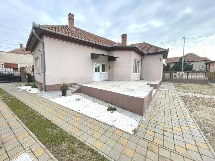 Casă spațioasă cu teren generos | 2 fronturi stradale | Zona Centrală - 9