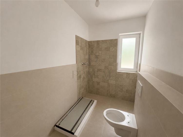 SANMIHAIUL ROMAN - CASA INDIVIDUALA 3 CAMERE - 2 BAI - 2 TERASE - 7