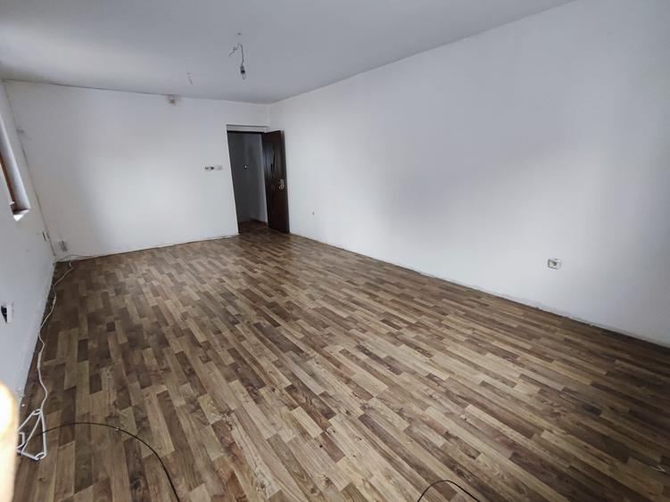 Vand cladire P+1 SAD+Apartament 160000 euro - 19