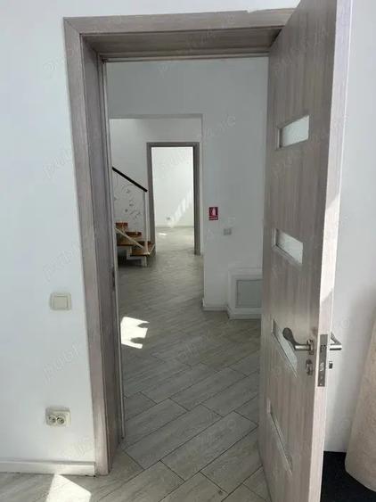 Hala Traian se inchiriaza casa pentru activitati firme 2 camere 50 mp 500 euro - 13