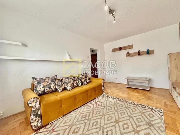 Apartament 2 CD, ultracentral, de inchiriat, etaj 4 Apartament 2 CD, ultracentral, de inchiriat, etaj 4