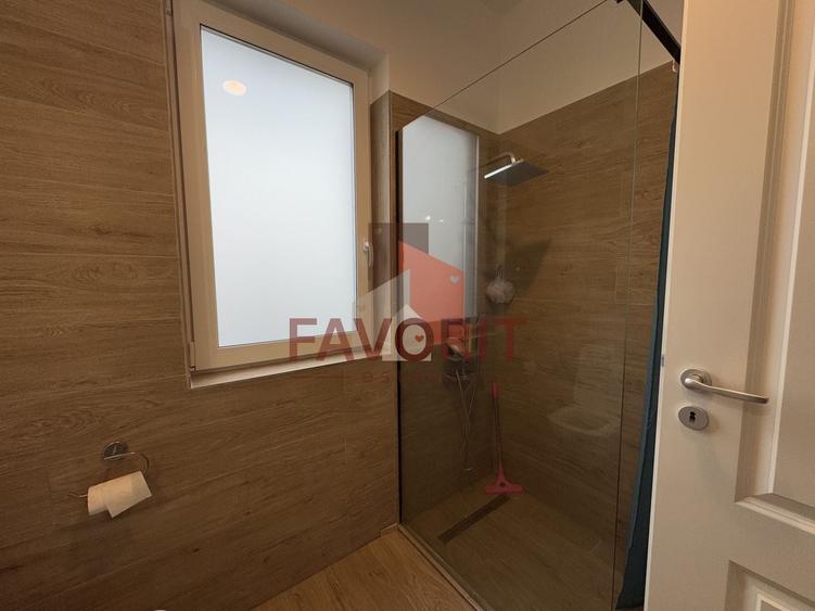 Etaj intermediar. Mobilat si utilat. Loc de parcare - 9