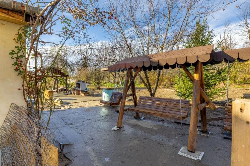 Casă cu 5 camere in Barzava - 17