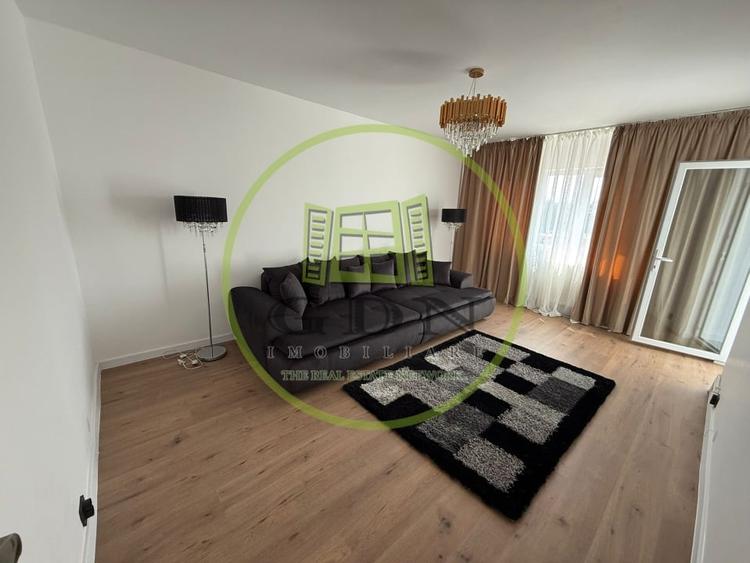 Apartament 3 camere, decomandat, 71mp, Rovine, zona Dezrobirii. - 1