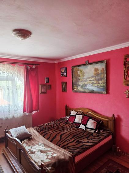Vand casa cu etaj,zona rezidentiala - 4