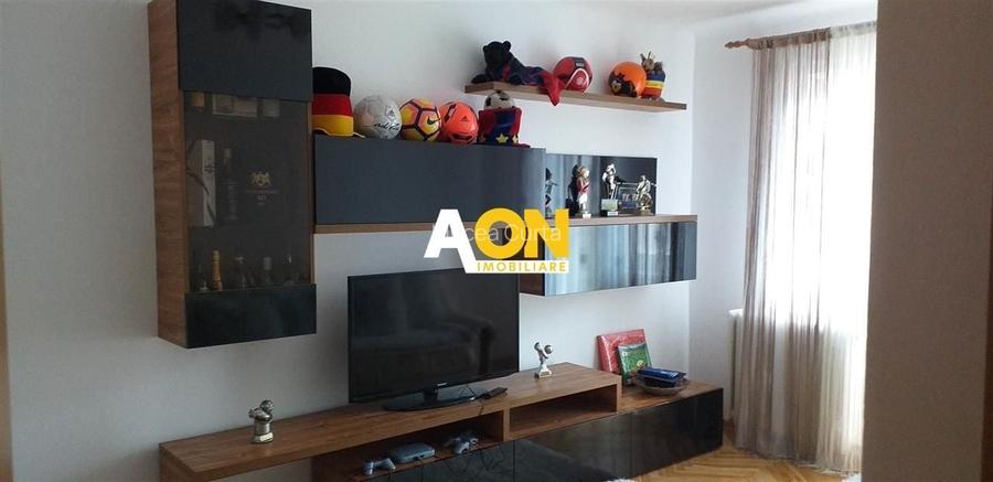 Apartament cu 2 camere decomandat, mobilat în Cetate Apartament cu 2 camere decomandat, mobilat în Cetate