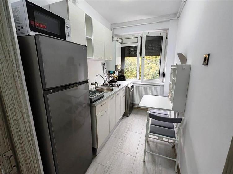 Apartament 2 camere in Ploiesti, zona ultracentrala - 12