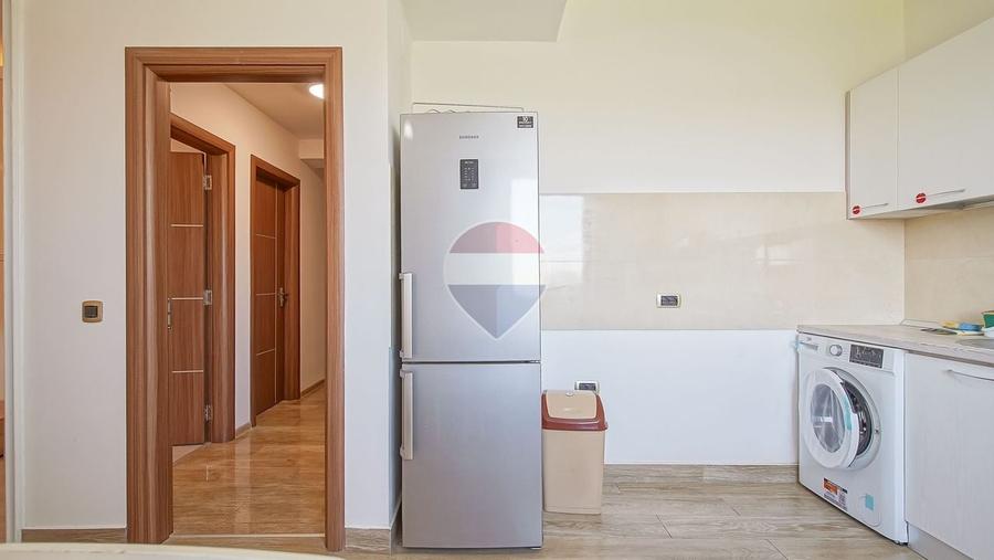 Apartament cu 2 camere decomandat, mobilat în Tractorul