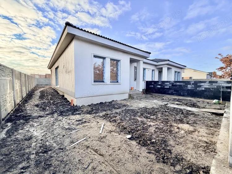 Duplex despartit prin camera tehnica - 81 mp - Mosnita Noua - 16