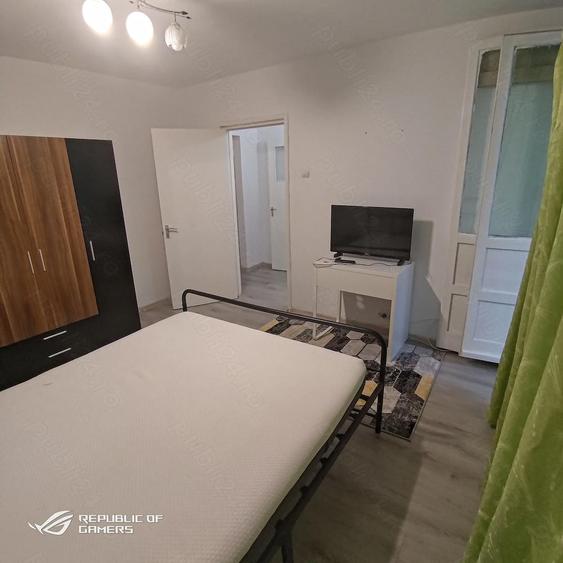 Inchiriez apartament cu 3 camere - 4