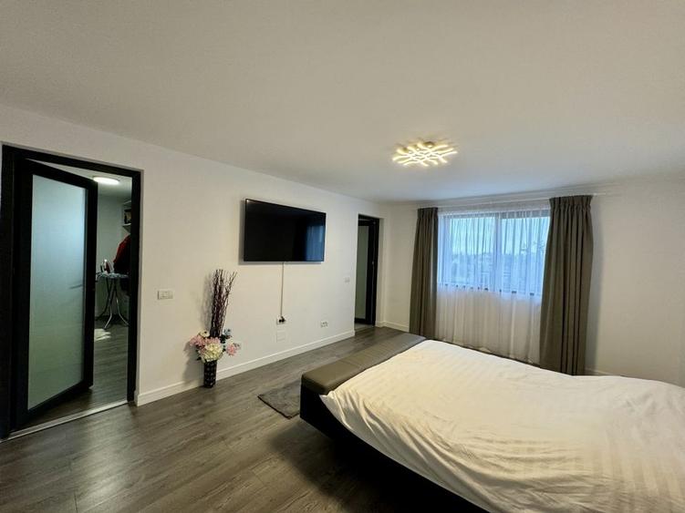 Casă Spațioasă de V&acirc;nzare &icirc;n Ghimbav | Două Apartamente | Teren 579 mp - 8