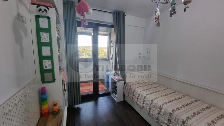 Apartament cu 4 camere - etaj 2/3 - Rediu - Casablanca - 135000 euro - 5