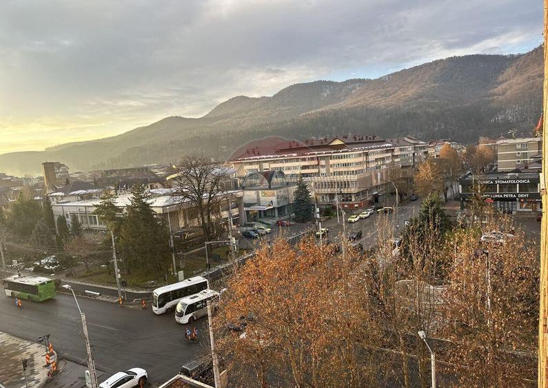 Apartament cu 3 camere de vanzare in zona Central - 12