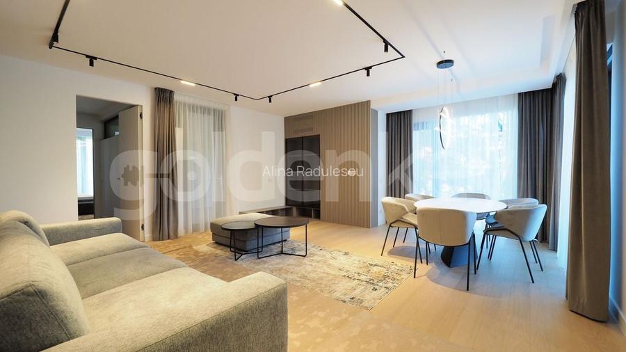 Vedere Panoramica | Apartament insorit cu 4 camere, 4 bai | 224mpc Vedere Panoramica | Apartament insorit cu 4 camere, 4 bai | 224mpc