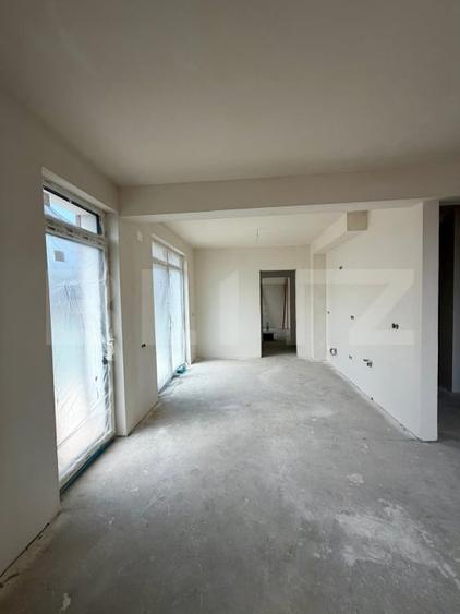 Duplex cu 5 camere cu Canalizare în Dâmbul Rotund
