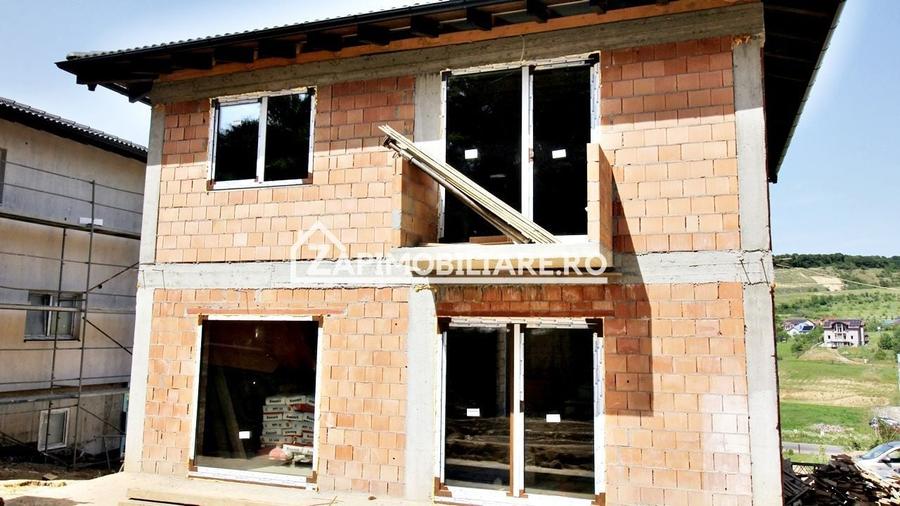 Casa  4 camere,2 bai,136 mp, 550 mp teren zona Corunca - 3