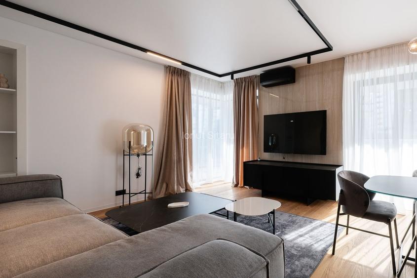 Apartament cu 3 camere semidecomandat în Floreasca Apartament cu 3 camere semidecomandat în Floreasca