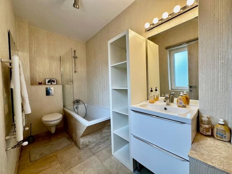 Vila renovata cu 4 camere/2 parcari/ gradina amenajata - zona Rond OMV Pipera - 8