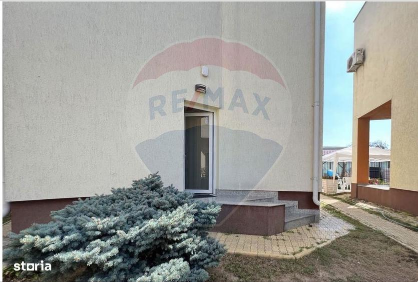 Casa de inchiriat cu 4 camere Mamaia vedere la mare - 7