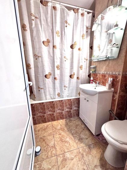 Inchiriez apartament 2 camere - 4