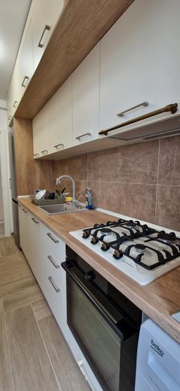 Apartament 2 camere, bloc nou, intabulat, langa tramvai, boxa separat - 13