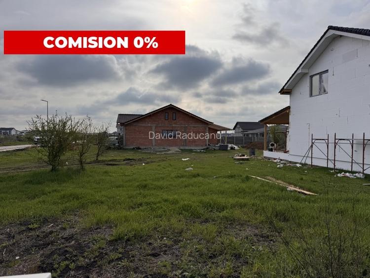 TEREN DUPLEX, A.C+ BRANSAMENTE , TOATE UTILITATILE, DUBLU FRONT