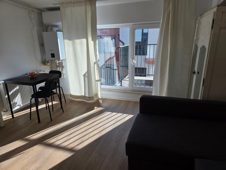 Garsoniera utilata,mobilata ,totul nou ,prima inchiriere ,str Oituz nr 71 - 17